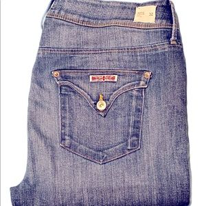 Hudson WOMENS jeans 
Size 32  MINT CONDITION!